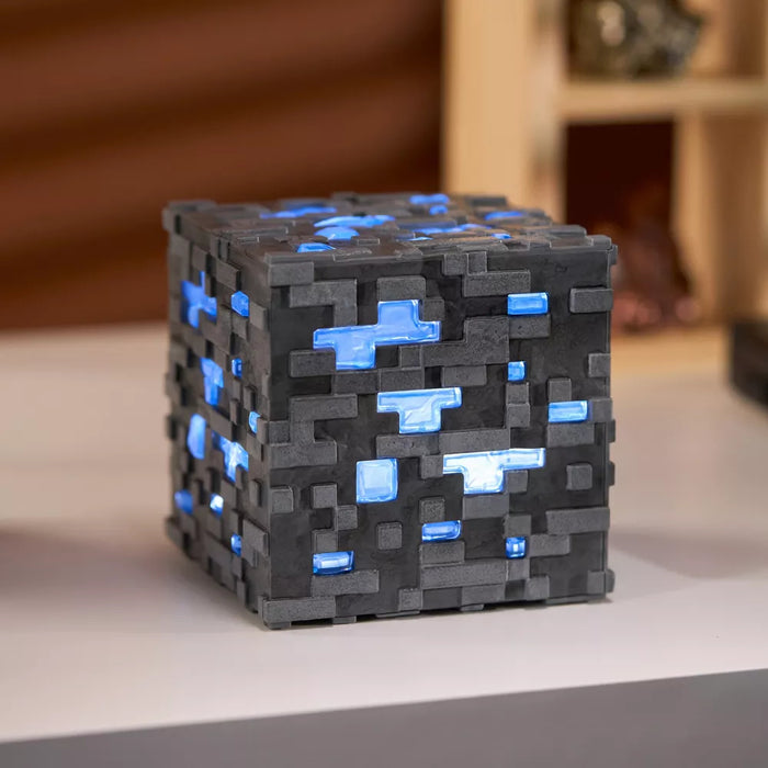 Replica cu Lumini Minecraft Diamond Ore Cube 10 cm