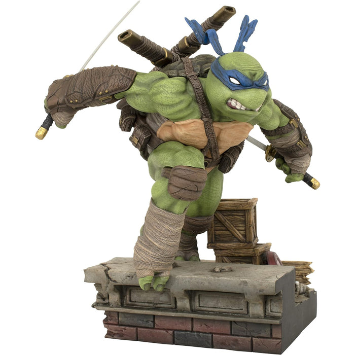 Figurina Teenage Mutant Ninja Turtles Gallery PVC Leonardo 23 cm