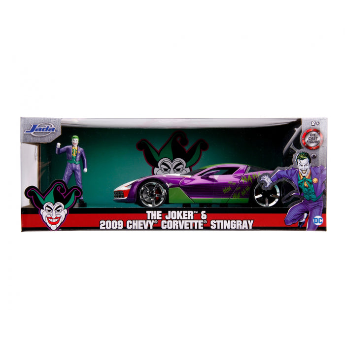 Set Masinuta Metalica Chevy Corvette Stingray 2009 si Figurina Joker Scara 1:24