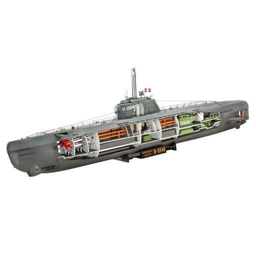 Set de Constructie Revell 1:144 - U-Boat XXI Type (w/interior) - Red Goblin