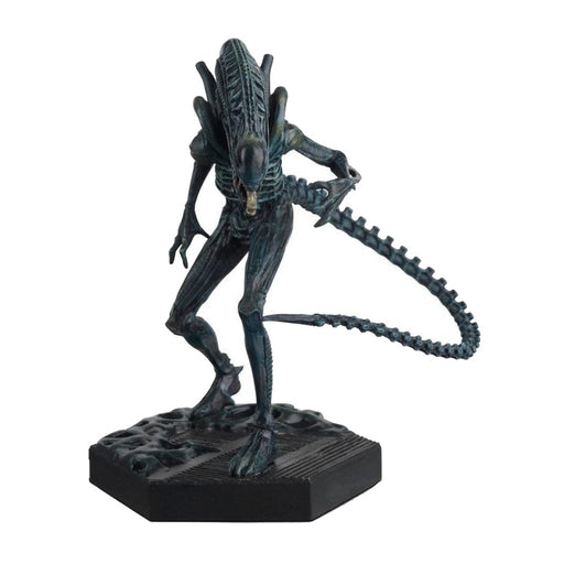 Figurina The Alien vs Predator Collection 1/16 Xenomorph Warrior 14 cm - Red Goblin