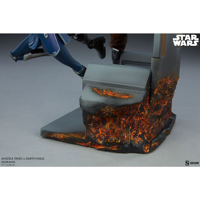 Precomanda Figurina Star Wars The Clone Wars Diorama Ahsoka Tano vs Darth Maul 51 cm - Red Goblin