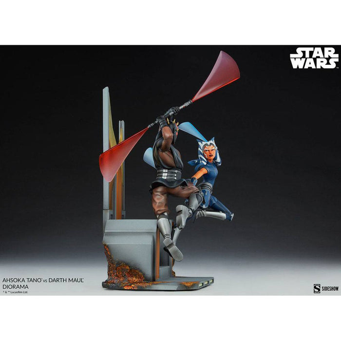 Precomanda Figurina Star Wars The Clone Wars Diorama Ahsoka Tano vs Darth Maul 51 cm - Red Goblin