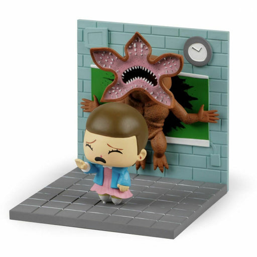 Figurina Stranger Things Diorama Eleven vs Demogorgon Exclusiv Lootcrate - Red Goblin