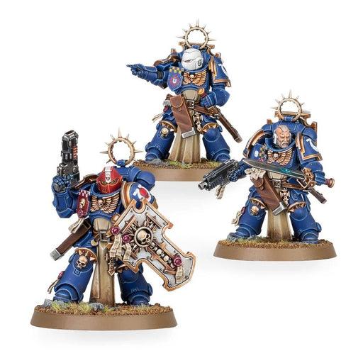 Warhammer Space Marines Bladeguard Veterans - Red Goblin